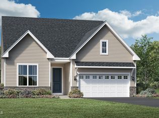 49 Magnolia Dr, Freehold, NJ 07728