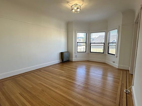 2nd image of 3421-3425 23rd St #32