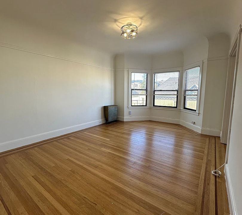 1st image of 3421-3425 23rd St #32
