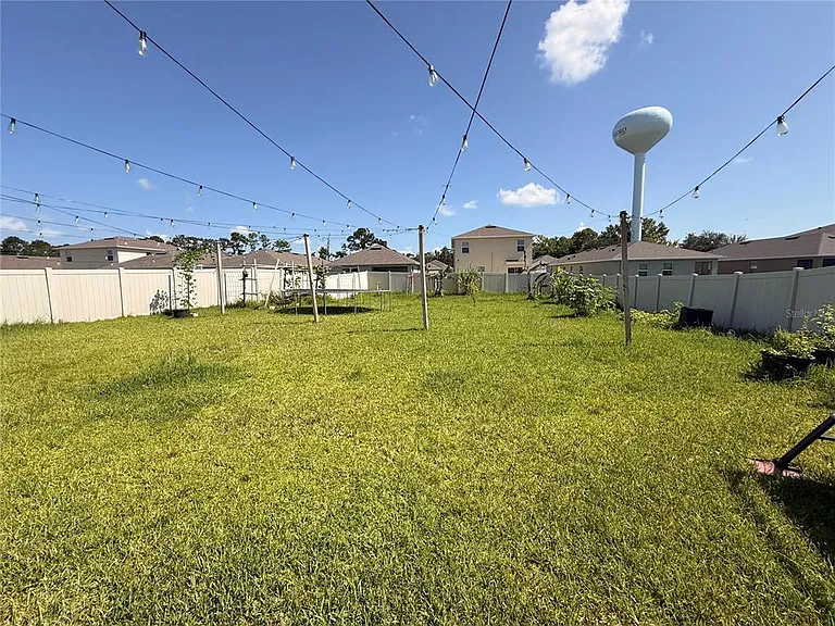 2250 Hidden Palm Dr — Photo 21