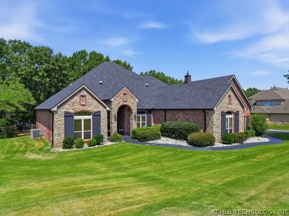 13994 S Hudson Ave, Bixby, OK 74008