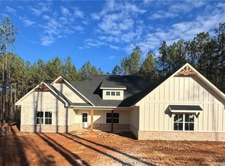207 Lee Road 334, Salem, AL 36874