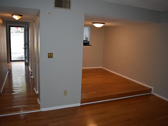 5th image of 3625 Maple Glenn Ln