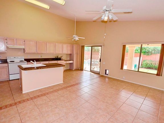 2nd image of 11071 N Tapestry Dr