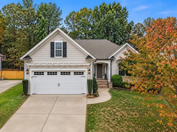 551 Highrock Lake Rd, Fuquay Varina, NC 27526