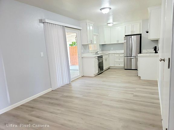4th image of 1004 Sinbad Ave