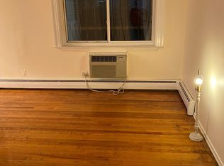 114 Grove St APT 4, Stamford, CT 06901