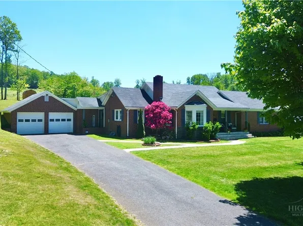2660 US Higway 221, Jefferson, NC 28640