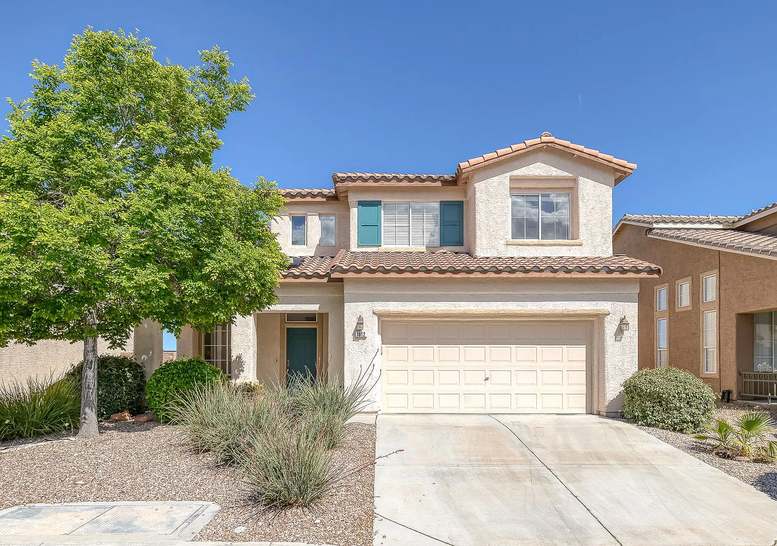 4 bed, 2.5 bath, 1708 sqft, $2,595 — Photo 1