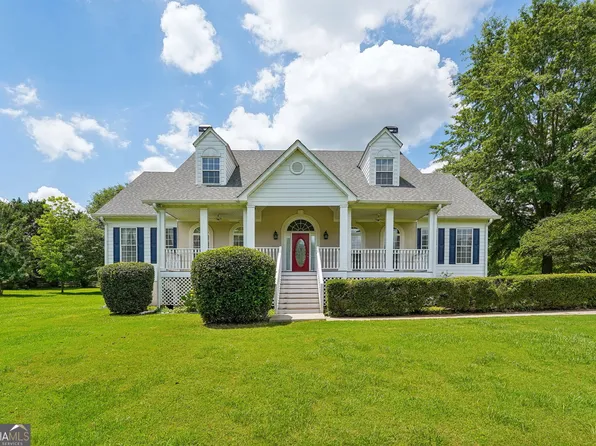 10 Highland Park Dr, Sharpsburg, GA 30277