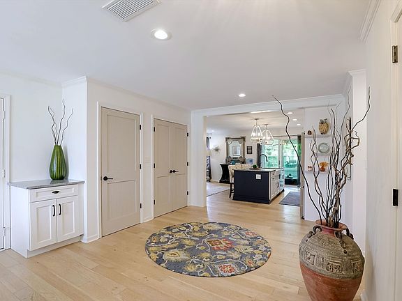 3rd image of 12433 Brompton Rd