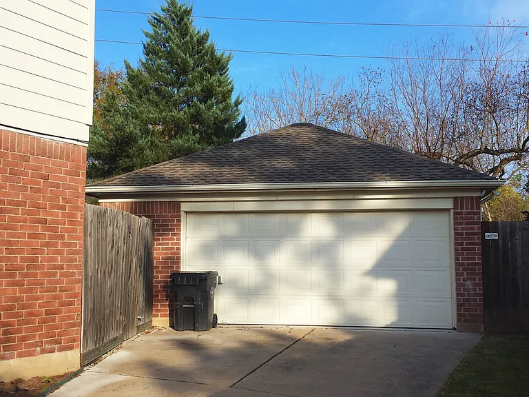 2319 Mill Creek Dr — Photo 25