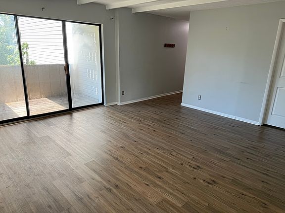 5th image of 1625 Cedarwood Dr APT 214
