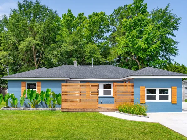 749 W Oak Forest Dr, Charleston, SC 29407