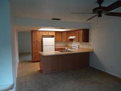 2nd image of 2631 White Oak Ln