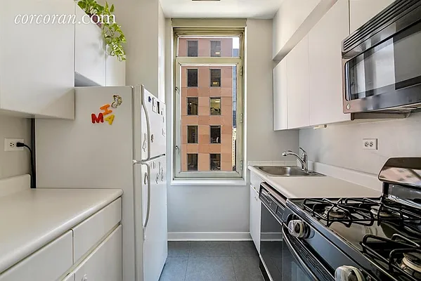 Rented by Corcoran | media 9