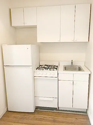 Rented by AJ Clarke | media 12