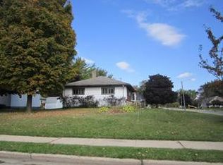 429 East Ave, Hartford, WI 53027