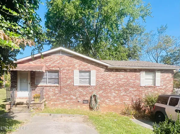 2815/2817 Pruden Dr NE, Knoxville, TN 37918