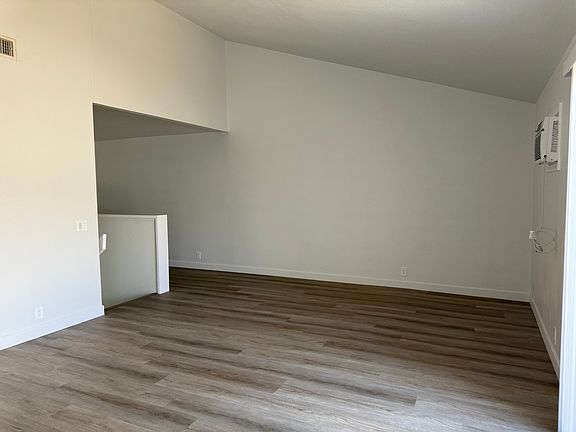 4th image of 141 Bonita St Unit 7