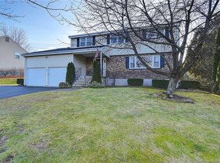 266 E Opal Dr, Glastonbury, CT 06033