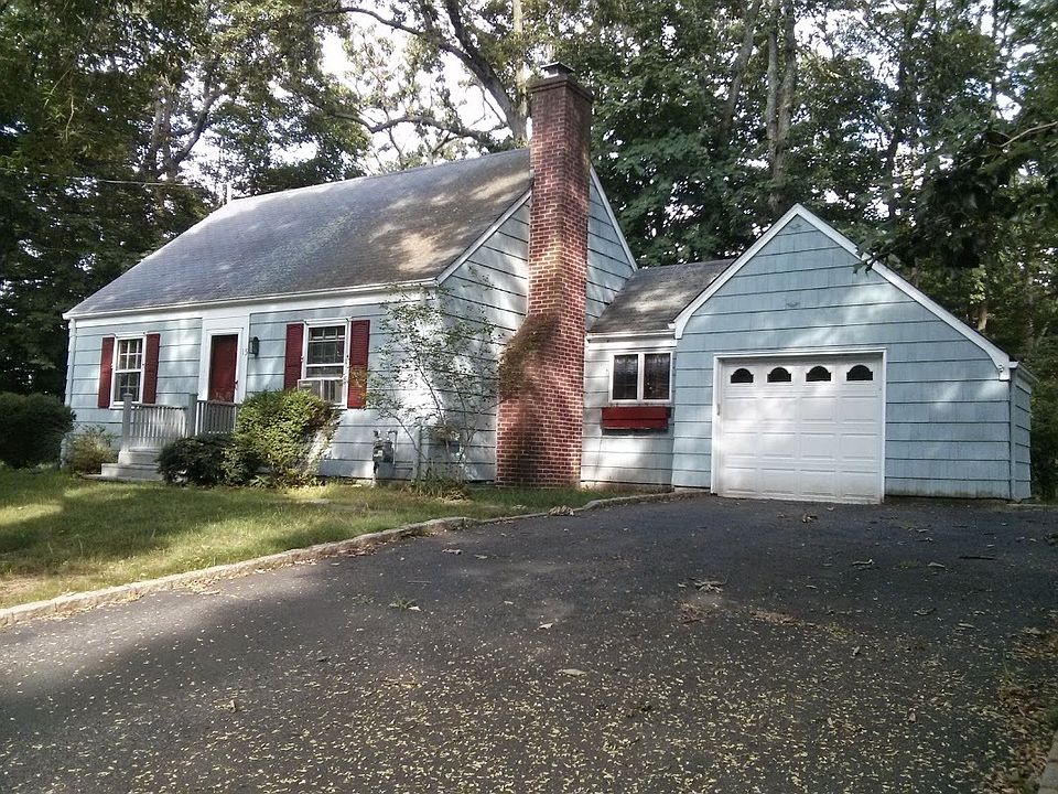 1st image of 15 Locust Ave