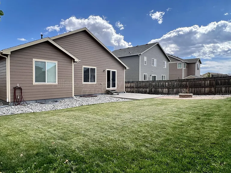 10020 Seawolf Dr — Photo 45