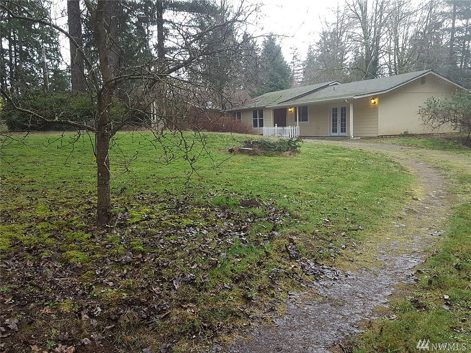 1st image of 10620 136th St NW