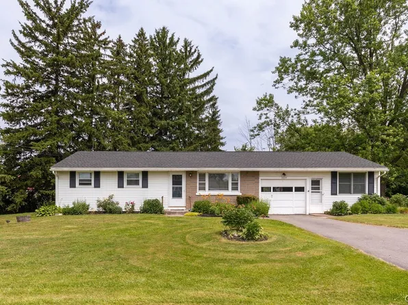 5835 Tuller Rd, Cicero, NY 13039