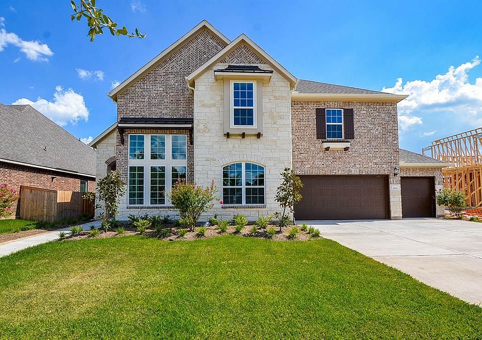 1st image of 4711 Hollow Tree Dr