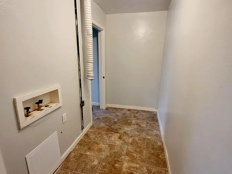 3505 Houston Ave — Photo 21