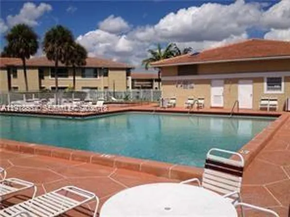 918 Twin Lakes Dr #8-M, Coral Springs, FL 33071