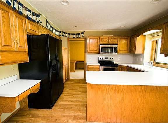 3rd image of 6406 S 159th St