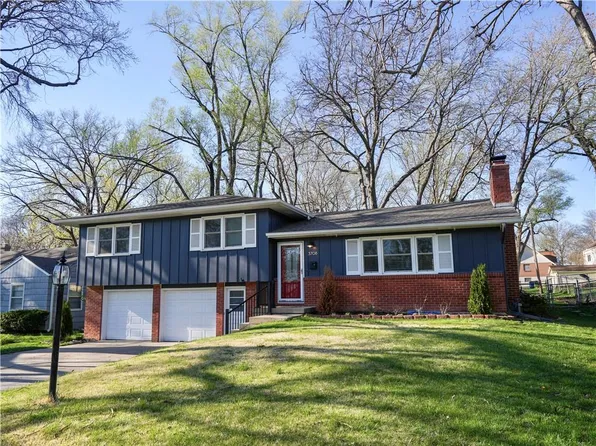 3708 W 48th St, Roeland Park, KS 66205