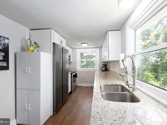 2nd image of 103 Hillcrest Dr