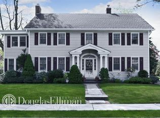 108 Wellington Rd, Garden City, NY 11530