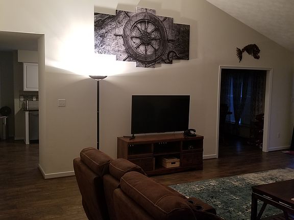 4th image of 701 Orchard Harvest Dr