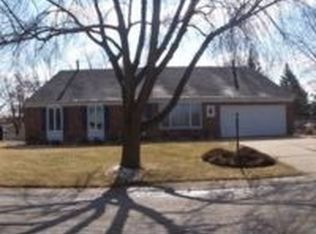 36 Somerset Rd, Montgomery, IL 60538