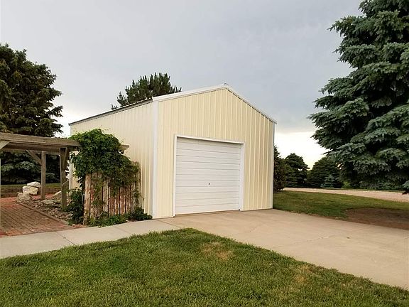 4th image of 43550 Road 761