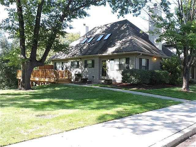 1st image of 24575 Primrose Ln #1