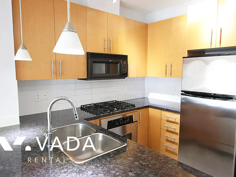 3651 Foster Ave #402 — Photo 11