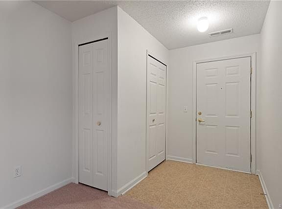 5th image of 14308 Pinehurst Ln