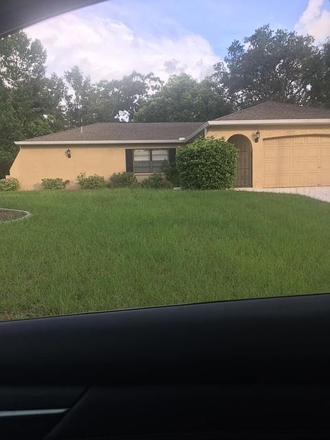 Front view of home