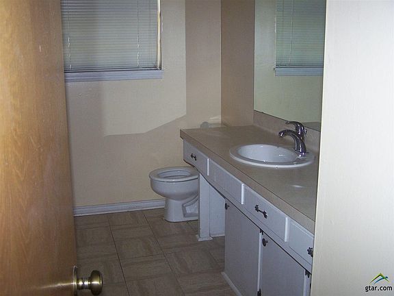 5th image of 9378 Saint Patrick Pl