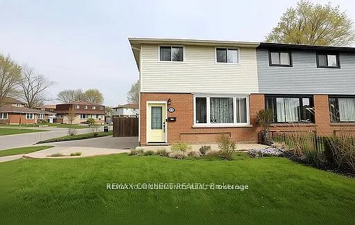 376 Dwight Ave — Photo 1