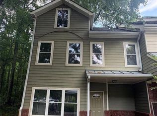 101 Dancing Fox Rd, Decatur, GA 30032