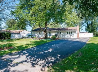 18 Woodrow Rd, Kendall Park, NJ 08824