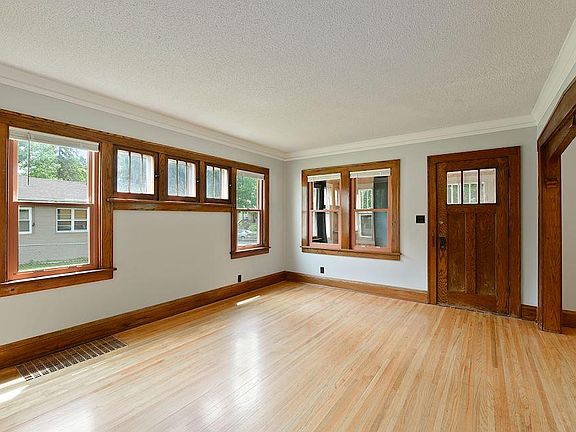 3rd image of 3356 Oliver Ave N
