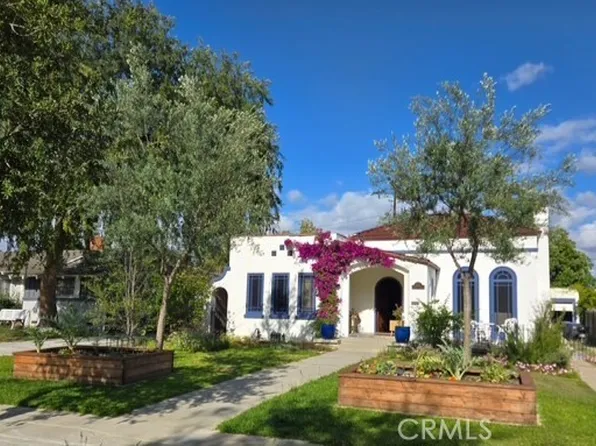 2421 Oakmont Ave, Santa Ana, CA 92706