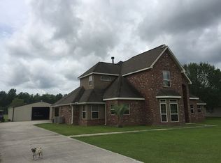 159 Patureau Dr, Morgan City, LA 70380